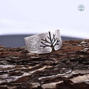 Bague vintage inspirée de la nature et de l'arbre de vie