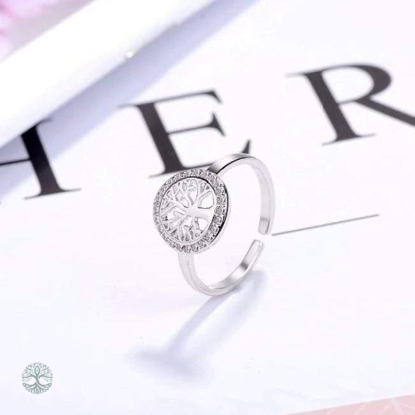 Accessoire féminin Arbre de Vie, parfait pour toutes occasions