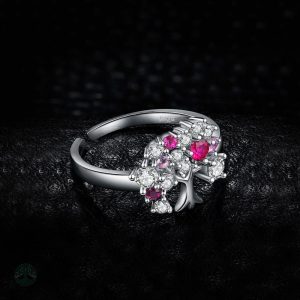 Bijou arbre de vie avec finition en argent et diamant