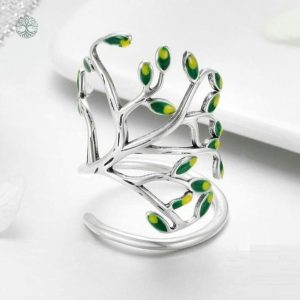 Bague en argent avec motif d'arbre de vie original
