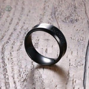 Bague rétro avec design arbre de vie distinctif