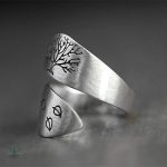 Bague ajustable avec motif arbre de vie