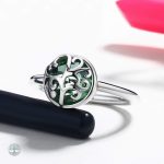 Bague symbolique représentant l'Arbre de Vie
