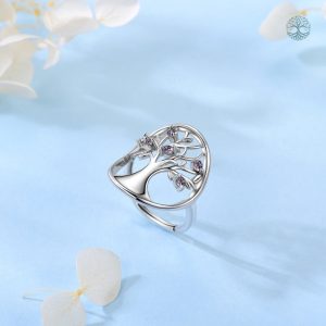 Bijou en argent avec pierre de topaze, design arbre de vie