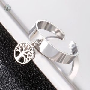 Bague en acier inoxydable avec motif arbre de vie