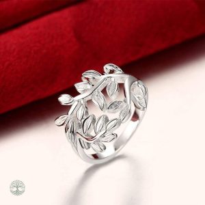 Bague en argent représentant l'Arbre de Vie avec feuillage