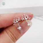 Bijoux en argent représentant un arbre de vie élégant et symbolique