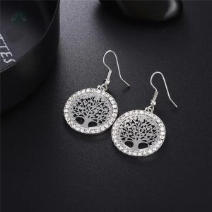 Boucles d'oreilles argentées avec motif arbre de vie