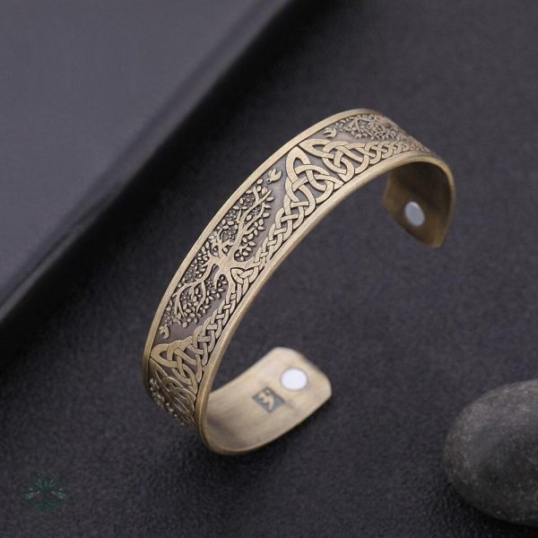 Bracelet inspiré des motifs vikings et de la nature