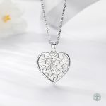 Bijou en argent avec motif Arbre de Vie