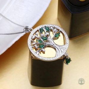 Création unique : collier Arbre de Vie, finition argent et vert