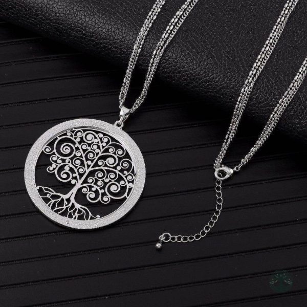 Collier élégant avec motif arbre de vie en argent