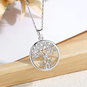 Collier Arbre de Vie, design intemporel en argent
